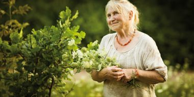 Frau im Wald, Biodiversität